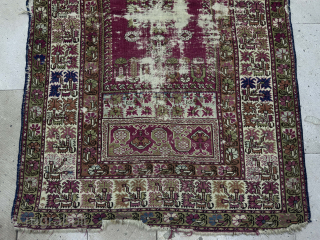 Kız Gördes
Size 135x216 cm
Please send me a direct message at kirmenrugs@gmail.com or @cevikrugs instagram