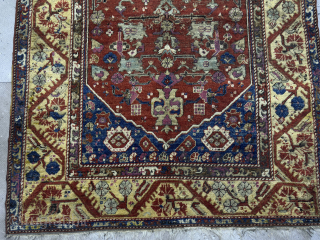 Antique Sarı Sulu Kula Rug
The carpet was built in the early or mid-19th century.
Size 145x185 cm
Please send me a direct message at kirmenrugs@gmail.com or @cevikrugs instagram