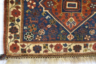 Beautiful antique with good pile Luri Qasqai Bagface ... all good colors
soft wool and ready to display                