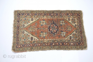 Beautiful end of 19th century or turn 1900 small Heriz  area rug 
finely knoted and all natural colors
wahsed and cleaned ready to display
size aprox 120 x 70 centimeters    