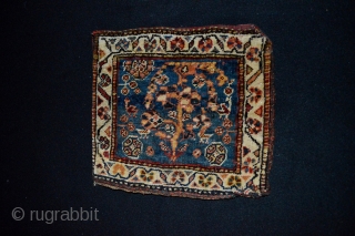 Beautiful and Rare Antique Qashqai Confederacy Chantheh or Small bag.                       