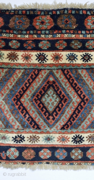 Beautiful Rare Designed meaty Senjabi Kurd also called Jaf Kurd Bagface fragment
size 96 x 84 centimeters
top quality thick soft wool             