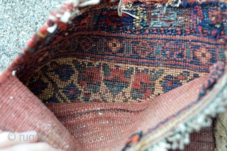 Fresh Small Antique Little Afshar Chanteh
Size 27x27 cm some area  Dirty need a wash it is as found              