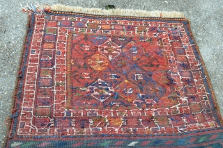 Colorful Antique Luri/Bahtiyar Bag face.
Full piled and very good wool. some area repairs.
size 71 x 62 cm                