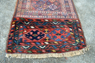 Colorful Antique Luri/Bahtiyar Bag face.
Full piled and very good wool. some area repairs.
size 71 x 62 cm                