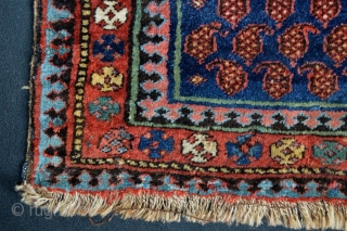 Beautiful Jaff Kurd? Bagface .100% Natural derived Vegetable United Colors of Kurds.. Shiny Lustrous Wool. 19th century. it was very dirty washed and cleaned. the size is 72 x 63 centimeters  