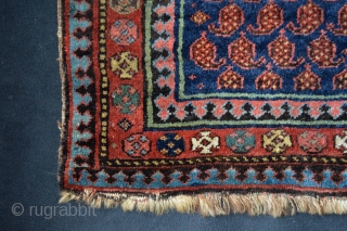 Beautiful Jaff Kurd? Bagface .100% Natural derived Vegetable United Colors of Kurds.. Shiny Lustrous Wool. 19th century. it was very dirty washed and cleaned. the size is 72 x 63 centimeters  