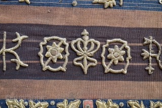 Beautiful Antique Ceremonial Tapis inscription with a royal Dutch Crown Richly Gold wrapped Treads
turn 1900' s  ( 1890-1910) original Framed in a wooden frame        