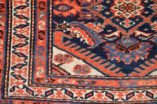 Beautiful and Colorful Kurdish Bag Khorjin from 19th century
All Vegetable derived natural colors Original  Kilim Back Please see the colors and gues which time of the 19th century this bag it  ...