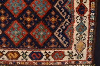 Full Pile end 19th century or circa 1900's Kurdish Bagface 
Beautiful natural colors with top faded expencive fuchisine at the time..
one old patch.. nevertheless very actractive and collectible tribal kurdish art..
  