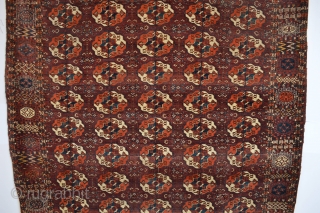 Beautiful strong saturated squarish mid 19th century Tekke turkoman with very actractive mainborder, great/ big ornaments with stunning paterns
size 245 x 214 centimeters          