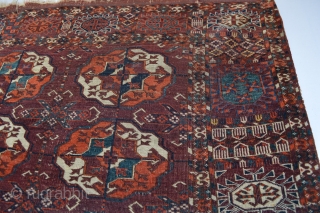 Beautiful strong saturated squarish mid 19th century Tekke turkoman with very actractive mainborder, great/ big ornaments with stunning paterns
size 245 x 214 centimeters          