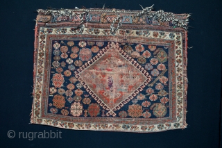 19 th century Afshar bag. Very nice collors, must be washed, a project antique bag ,but decorative , size 79 x 59 centimeters,all the collors are natural.      