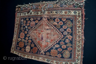 19 th century Afshar bag. Very nice collors, must be washed, a project antique bag ,but decorative , size 79 x 59 centimeters,all the collors are natural.      