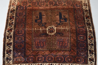 VEry RAre type of Antique  Bird Baluch
Beautiful soft wool washed and cleaned
size  approximately 86 x 78 centimeters              