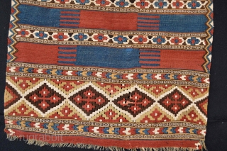 Beautiful Antique Manastir Kilim, from the Balkan area
All Natural colors , Beautiful soft wool. Very decorative to Collect and display. the size is 104 x 67 centimeters      