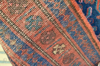 Superb Qualty Kurdish Bidjar circa 1900's
Heavy very good wool on wool warp weft and knots.
size 226 x 136 cm              