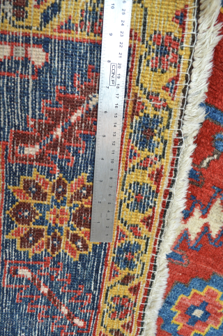 Beautiful Old HERİZ region rug in full pile condition 
184 x 143 cm                    