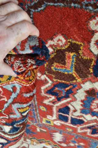 Beautiful Old HERİZ region rug in full pile condition 
184 x 143 cm                    