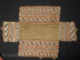 Amazing Complete Mafrasch, Third Qarter 19 th century,
Semilar item in the book Siawosch Azadi and P.A.Andrews
Colors are 100% natural dyed minor old repairs.

          