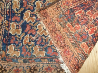 Afshar bagface 19 th century 100 % nutural dyed wool

size 51 x 32 cm                   