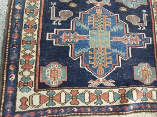 Excelent Antique Kurdish long rug 100% wol on wol 
Natural Dyed Soft and smooth.
size 324 x 109 cm               