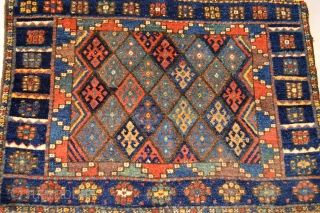 Circa 1900 large Jaff Kurd Bag face, Colorful and in mint condition.
need a little wash. Original natural colors. and good pile.
size 101 x 72 or 3.3 x 2.4 ft.    