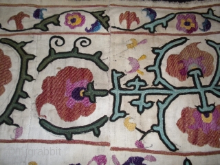 Wonderfull design Suzani about 1920 , Stains must be clean.
Never seen before this design in this size. I think is not finished 
size 208 x 156 cm      