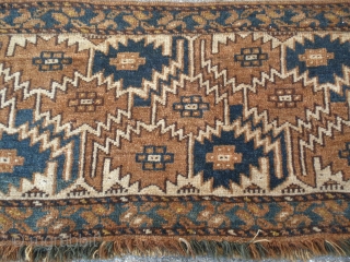 Antique Ersari
Good wool and condition colors are natural
size 163 x 37 cm                     