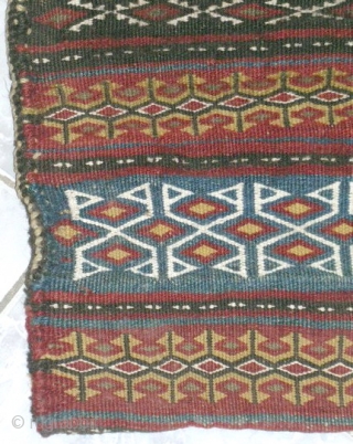 Persian salt bag 
North East origin at Khorasan province by Kalat tribal ( the famouse one in nice and good quality of art)
size:0.46cmx0.27cm,circa 1920.
mint condition,no ends or sides missing,neddle work on flat  ...