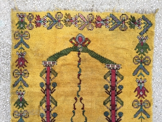 Central Anatolian Kırşehir(Mucur)Rug
Size :373  X 111cm / 12’3”x3’8”                        