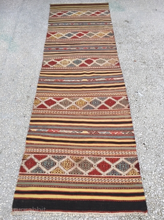 West Anatolian Cecim (Helvacı) Rug Size:274x161cm. / 8’11”x2’8”                         