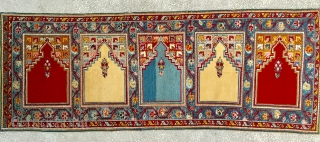 Central Anatolian (kırşehir) Safh Rug 19th Century
Size:312x114cm / 10’3”x3’9”                        