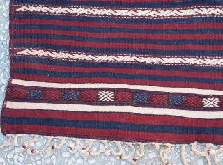 West Anatolian Balıkesir 'Yüncü' Kilim Rug 
Size:194 x 117 cm / 6'4"x3'10"                     