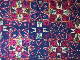 İndian (Gujarat) textile first half 20th century Size:87x87cm / 34x34 inc                      