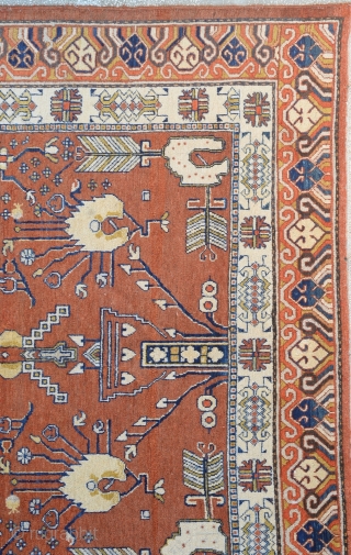 Khotan Rug 19th Century
        Size:187x381 Cm / 6'2"x12'8"                  