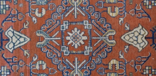 Khotan Rug 19th Century
        Size:187x381 Cm / 6'2"x12'8"                  