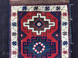 West Anatolian “Döşemealtı”Yastık-Begining of 20th Century 
Size:75x40cm / 36x16 inches                       