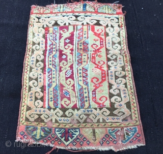 Central Anatolian Yastik probably “Sivas”
Size:82x55cm / 2’9”x1’10” / 33x22 inc...                       