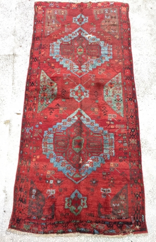 Central Anatolian Karaman Area(Ayrancı village Rug) end of 18th / beginning of the 19th Century Size:305x135 Cm / 10”x4’5”              