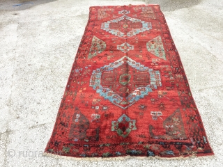 Central Anatolian Karaman Area(Ayrancı village Rug) end of 18th / beginning of the 19th Century Size:305x135 Cm / 10”x4’5”              