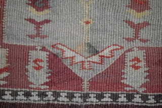 Dagistan kilim bag,nice leather  figure behind it early 20 century
size:28 x 34 cm
        14 x11 inches         