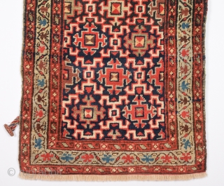 19th century northwest Persian bag face
size:63 x 53 Cm
       2'1"x1'9""                 