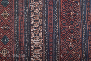 Beluch Kilim rug,19th century 
size:220 x 125 cm
         4'0" x 7'2"              