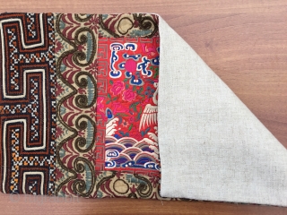 Chinese Embroidery 19th Century
Size:54x30cm / 21x11 inç
Made it a pillow it ,linen Backing and hidden zipper                 