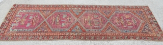 Central Anatolian Kirsehir area (Mucur) rug Late 19th century
size:375 x 107 Cm
         12'4"x3'6""            