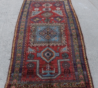 2nd half 19th Century Caucasian Fahrola Rug
Size:266 x 159 Cm
           8'9"x5'3"            