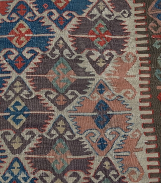 Antique Central Anatolian kilim (Konya)
size:363x78cm
         22"x2'8"                   