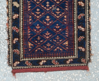 Dagısthan (Caucasian) Bagface Rug 

Size:54 x 47 Cm                         