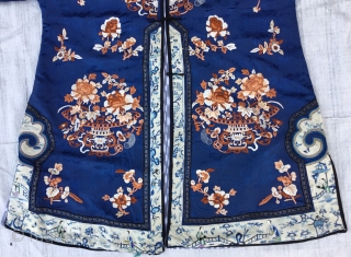 Chinese silk Coat 
Size:133x103 Cm                            